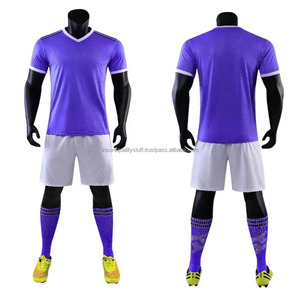 Meistverkaufte Fußballtrikots 100% Polyester Antibakteriell Atmungsaktiv Schnelltrocknend Wärmeübertragungsdruck Individueller Teamname Vorderlogo - Product Image 5