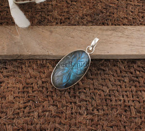 Pendentif en labradorite bleue naturelle sculpté à la main, collier en argent sterling 925, pierre précieuse, bijoux vintage pour femmes, cadeau d'anniversaire - Product Image 2