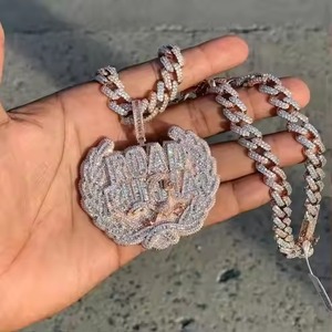 Pendentif unisexe plaqué avec accents inspirés des diamants, bijoux tendance hip-hop pour tous les jours et les soirées - Product Image 3