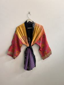 Robe kimono courte en soie pour femme, robe en soie sari, paréo de plage, tenue d'été, kimono doux - Product Image 4