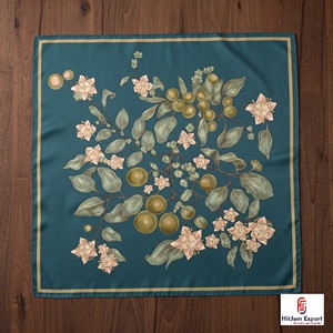 Écharpe bandana en tissu imprimé, fabricant sur mesure OEM ODM, usine textile, produits textiles personnalisés Bali, marque blanche - Product Image 2