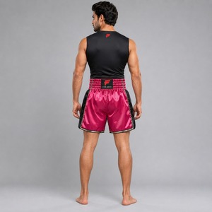 Shorts de Muay Thai professionnels offrant un confort premium, une construction durable et une coupe athlétique pour l'entraînement et la compétition. - Product Image 2