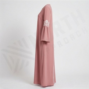 Nuevo Diseño de Abaya, Kaftán Modesto y Elegante con Mangas de Murciélago, Vestido Musulmán para Mujer, Satén Brillante de Alta Calidad, Venta al Por Mayor - Product Image 3
