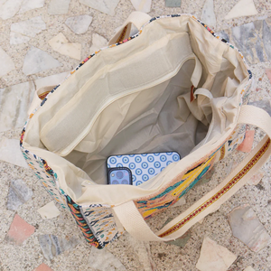 Bolso tote con cuentas - Bolso hecho a mano con diseño de peces tropicales y conchas rosas, bolso de hombro colorido para la playa de verano de Whimsy Art Craft - Product Image 3
