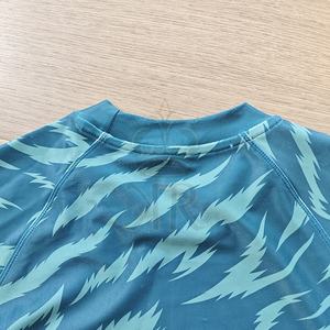 Rashguard con estampado de sublimación personalizado para hombres, pantalones cortos de agarre MMA de secado rápido, equipo de entrenamiento BJJ para adultos - Product Image 3