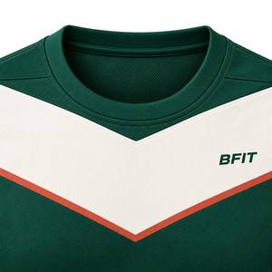 Camiseta Deportiva de Manga Corta Color Granate para Hombre, Cuello Redondo, Tejido de Punto, Secado Rápido, Corte Ajustado, Largo Regular - Product Image 4