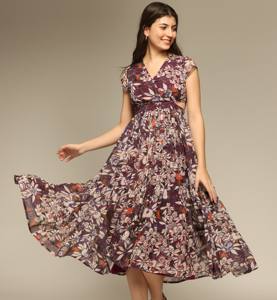 Vestido Maxi Morado con Estampado Floral y Recortes para Mujer, Diseño de los Mejores Diseñadores, Estilo Modesto, Corte Holgado, a Precio Accesible - Product Image 1