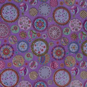 Tissu en crêpe tricoté de poids moyen, exquis, doux, lavande, avec broderie mandala circulaire et accentuations de paillettes scintillantes, sur mesure - Product Image 5