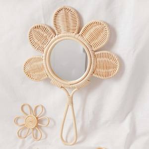 Espejo de mano con forma de flor, logotipo y diseño personalizados, precio más bajo, espejos de mano de ratán natural. - Product Image 2