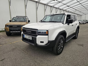 Toyota Land Cruiser Premium Hybrid 2024 – SUV de luxe T1 en stock à 72 000 EUR - Product Image 4