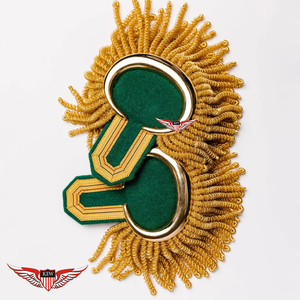 Epaulettes Metálicas Verdes Bordadas KEW, Accesorio Decorativo de Lujo con Flecos para Prendas - Product Image 1