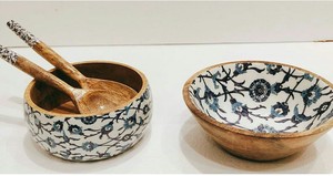 ชามไม้ทำมือรักษ์โลก ทนทาน ลายมัดย้อมสีน้ำเงิน ดีไซน์แบบวาบิซาบิ สำหรับเสิร์ฟสลัดและใช้ในงานปาร์ตี้ - Product Image 6
