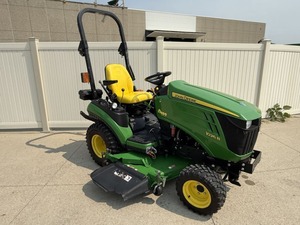 Tracteur compact robuste 2012 1026R haute performance, approvisionnement en gros - Product Image 5