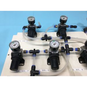 2 Régulateurs de pression SMC ARP3000-02BG + Lot de 13 - Équipements et pièces semi-conductrices d'occasion fiables à l'échelle mondiale - Product Image 1