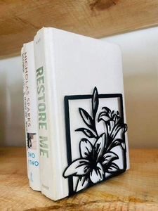 Sujetalibros de Metal de Diseño Antiguo en Oferta, con Detalles Intrincados, Perfectos para Agregar un Toque Vintage a Cualquier Estantería - Product Image 4