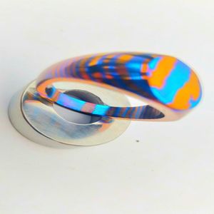 Anillo de Acero Inoxidable Timascus Hecho a Mano con Patrón Profundo, Forma Estética, Duradero, Estilo Vintage, para Él y Ella. - Product Image 5