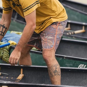 Shorts de bain pour hommes à motifs floraux tropicaux, séchage rapide, pour la plage et le surf, personnalisables OEM, vente en gros de maillots de bain - Product Image 4