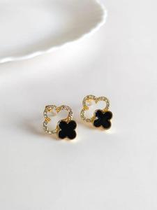 Most Selling Light Weight <b>Stud</b> Earring with Gold Finish Anti Tarnish For Women Daily Wear Ethnic Bulk Product Fashion Jewelry - Product Image 3