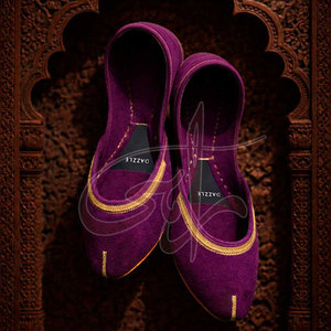 Servicio OEM, Último Diseño de Moda, Color Sólido, Gran Cantidad, Alta Calidad, Antideslizante, Khussa para Mujer, Tendencia de Moda, Estampado - Product Image 3