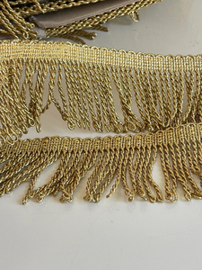 2026 Franges en fil de bouillon doré de qualité supérieure, garniture à pompons pour église, vente en gros à prix abordable, franges en fil de bouillon français personnalisées - Product Image 3