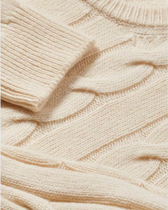 เสื้อสเวตเตอร์แขนยาวผู้ชายสำหรับฤดูหนาว คอวีแบบคลาสสิก ลายถักแบบเคเบิ้ล ทรงเข้ารูป พร้อมโลโก้แบบกำหนดเอง - Product Image 4