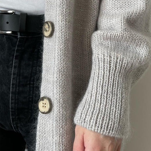 Cardigan long en tricot pour femme de haute qualité, couleur unie, boutons sur le devant, style décontracté, vêtement d'automne, col rond, manches longues, épais et chaud - Product Image 4