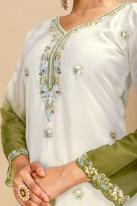 Conjunto de Salwar Kameez Bordado Verde Oliva, Traje Pakistaní para Mujer con Chal, Vestido con Lentejuelas Florales - Product Image 4