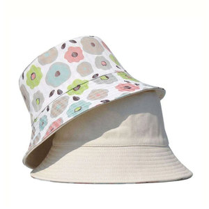Sombrero tipo pescador con diseño de tela transpirable para actividades al aire libre y viajes de verano. - Product Image 1