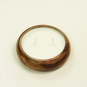 Vela Artesanal Redonda de Madeira: Centro de Mesa Rústico Decorativo para Casa, Casamento, Presente de Feriado e Decoração Aconchegante de Mesa - Product Image 1