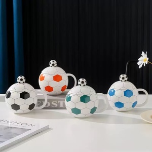 Coupe en céramique de football - Product Image 4