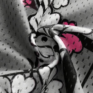 Camiseta de fútbol americano para mujer con estampado floral, malla, cuello en V oversize, estilo urbano, top de poliéster, producción de marca privada - Product Image 5