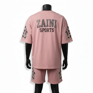 ชุดเสื้อยืดและกางเกงขาสั้นผู้ชาย ผ้าคอตตอนโพลีเทอร์รี่ GSM สูง เนื้อผ้าเรียบ ระบายอากาศดี สีชมพู ประดับโลโก้ด้วยคริสตัล  รับสั่งทำโลโก้ตามแบบ - Product Image 6