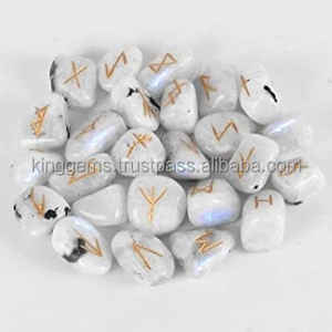 Ensemble de runes de pierre de lune arc-en-ciel de 25 pièces de meilleure qualité Offre Spéciale guérison naturelle sculptée pierres d'agate dégringolées artisanat en pierre semi-précieuse - Product Image 1