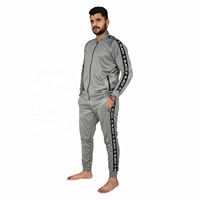 Blaze Fight Wear Vêtements L'homme va adorer ces ensembles de survêtement personnalisés: doux, durables et fabriqués à partir de 100% coton, parfait