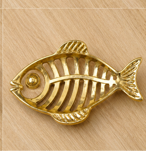 Porte-savon classique en laiton en forme de poisson, antique, massif, résistant à la rouille, pour salle de bain, hôtel, spa, accessoires de salle de bain - Product Image 1