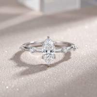 Cincin moissanite perak sterling s925, perhiasan terlaris, pasokan grosir, stok siap untuk bisnis lintas batas, cincin kawin pria