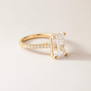 Anillo de Compromiso con Diamante Radiante Cultivado en Laboratorio de 3.50 CT, Halo Oculto, Certificado IGI - Product Image 4