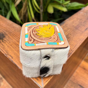 กล่องใส่แหวนหนังวัวประดับเครื่องมือด้วยมือดีไซน์ดอกไม้หรูหราเหมาะสำหรับเจ้าสาวและของขวัญแต่งงานชั้นสูง - Product Image 4