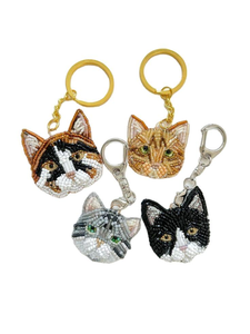 Llavero de Lujo Ecológico con Cuentas y Bordado de Corazón Volador, Accesorio Hecho a Mano con Forma de Corazón para Bolsos, Ideal para Aniversarios de Boda - Product Image 6