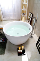 Mini baignoire autoportante ronde sans couture, petite baignoire japonaise pour se baigner en profondeur