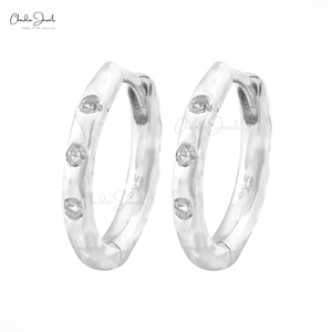 Pendientes de Aro Hechos a Mano en Plata de Ley 925 con Acabado Pulido y Circonita Blanca Redonda de 1.50MM a Precio de Fábrica - Product Image 1