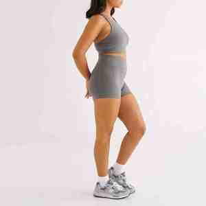 Conjuntos de Ropa Deportiva al por Mayor para Yoga y Fitness, Sujetador Deportivo, Falda para Golf y Tenis al Aire Libre, Conjuntos de 2 Piezas con Contraste de Color para Gimnasio, para Mujer - Product Image 2