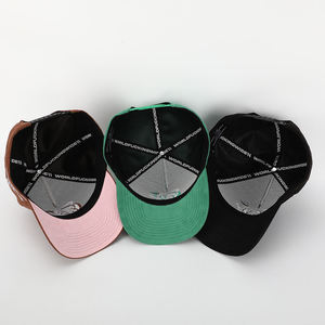 Gorra de Béisbol Personalizada de 5 Paneles en Gamuza, Gorras con Logotipo Bordado en 3D, Gorra Estructurada Tipo Dad Hat al por Mayor - Product Image 6