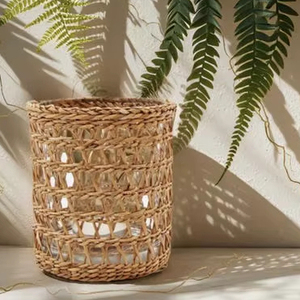 Portavelas Cuadrado de Madera Tejida Natural Hecho a Mano de Alta Calidad, Estilo Costero Tropical - Product Image 1