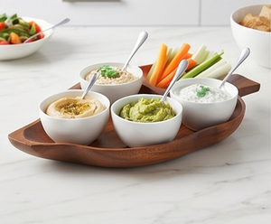 Plato de servir de madera hecho a mano con forma de hoja, diseño minimalista de madera maciza, acabado pulido, para frutos secos, chocolate y postres. - Product Image 3