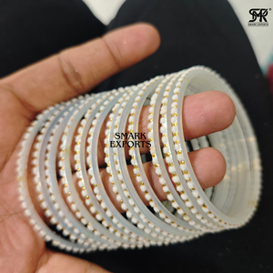 Ensemble de bracelets élégants en velours et verre, faits à la main, en or blanc, de créateur, 12 pièces, pour mariage, certifiés par une tierce partie, bijoux de mode traditionnels - Product Image 2