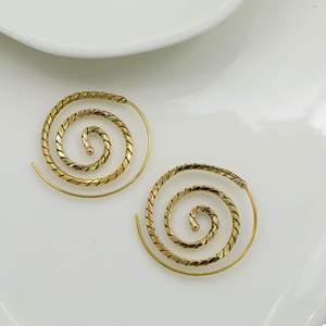 Boucles d'oreilles créoles spirales plaquées or, style vintage, bijoux en laiton pour femmes, boucles d'oreilles en alliage - Product Image 2