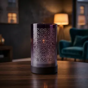 Porte-bougie votif en métal noir avec découpe florale pour une ambiance lumineuse et chaleureuse - Product Image 2