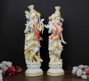 Statue de Radha Krishna en résine de marbre de Nirmala Handicrafts |   Idole de dieu hindou traditionnelle en or blanc, faite à la main |   Décoration d'intérieur - Product Image 5