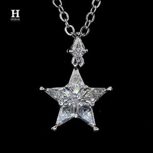 Conjunto de Pendientes y Colgante de Diamantes de Lujo, Joyería Fina de Oro de 14K/18K de Heerak Diamonds - Product Image 1